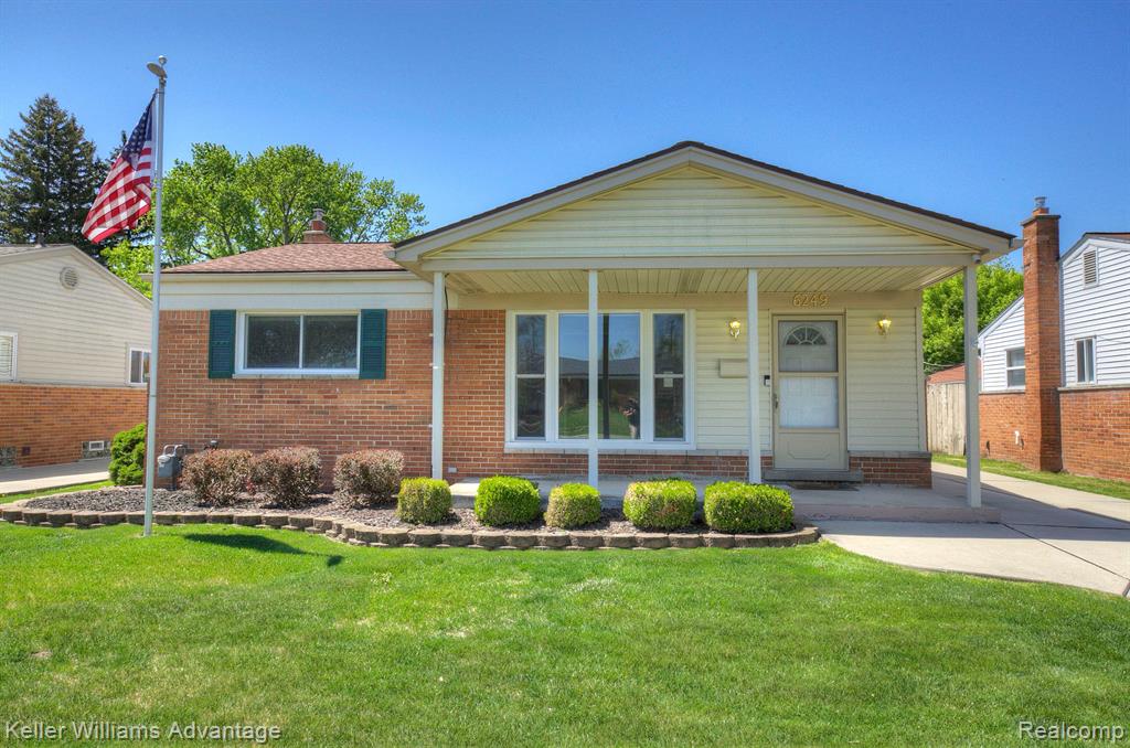 6249 DEERING Street, Garden City, MI — Photo 59