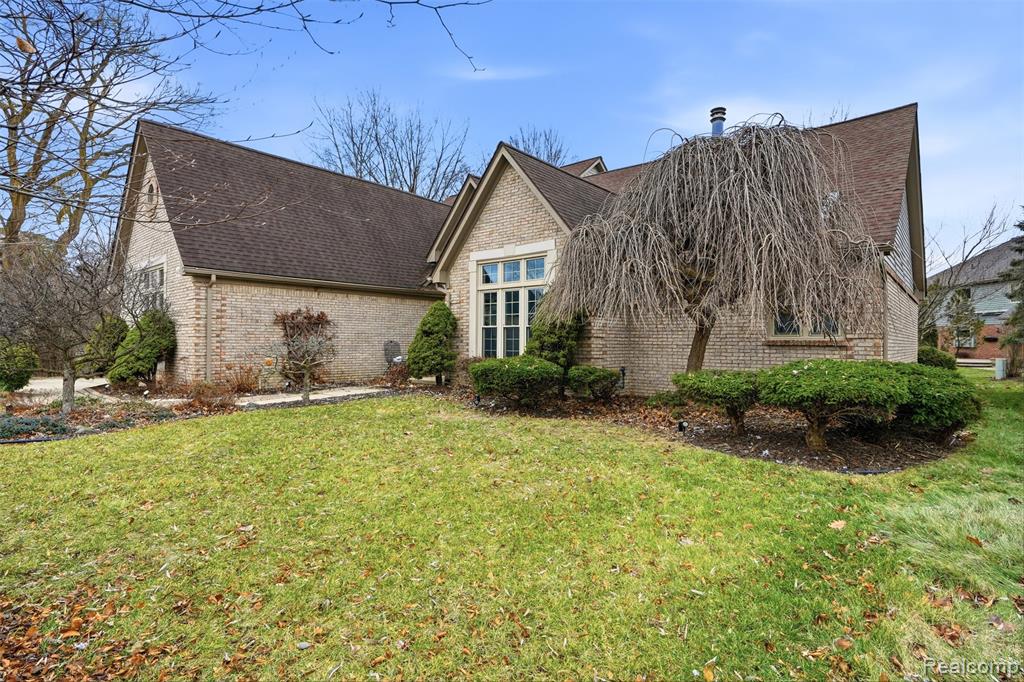 42739 Pond View Drive, Sterling Heights, MI 48314 — Photo 3