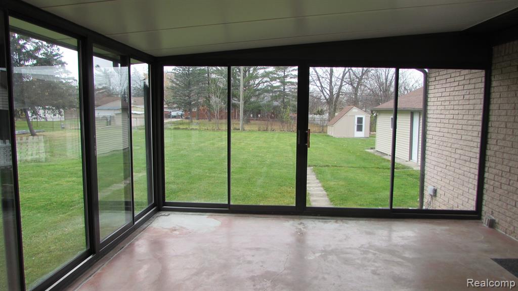 17486 POPLAR Street, Riverview, MI 48193 — Photo 26