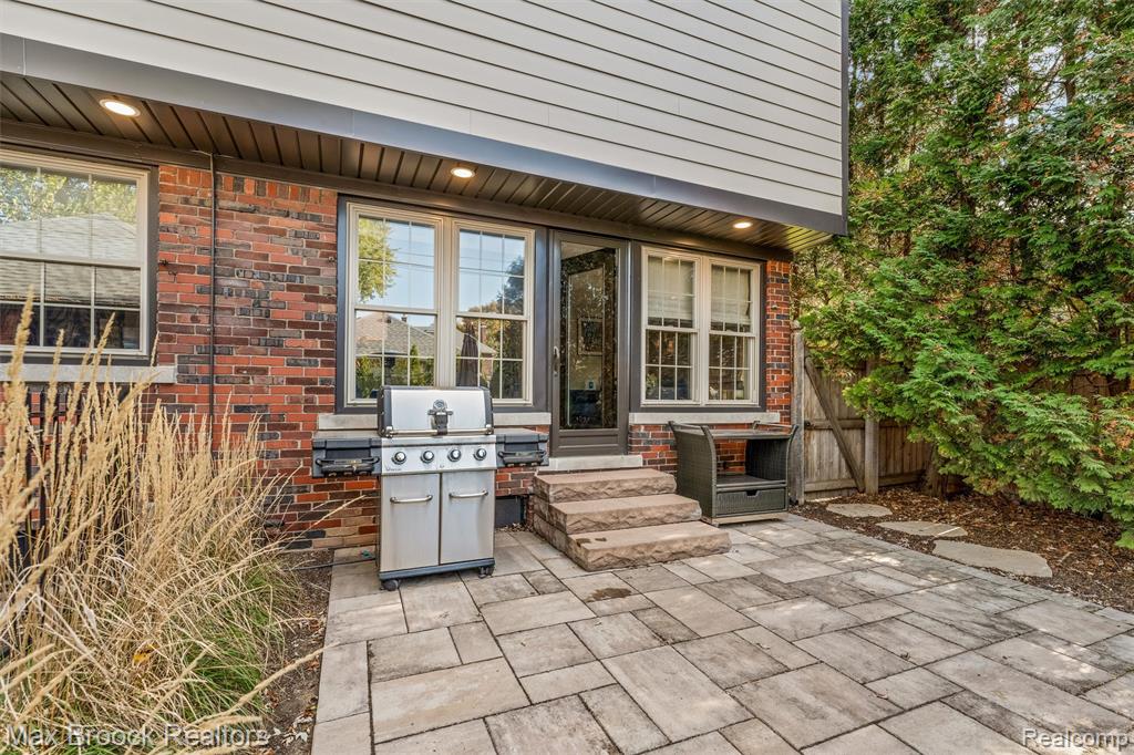 1425 Bedford Road, Grosse Pointe Park, MI 48230 — Photo 44