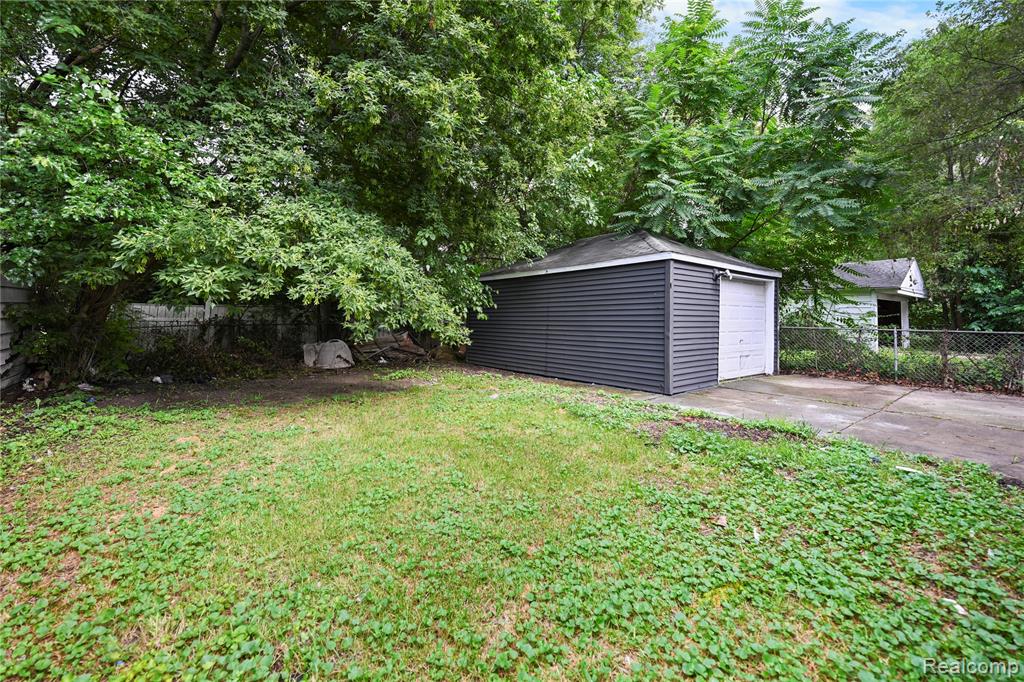7484 Clayburn Street, Detroit, MI 48228 — Photo 5