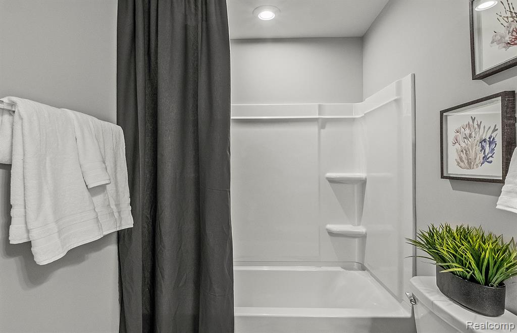 9001 REDWOOD Trail, Dexter, MI 48130 — Photo 15