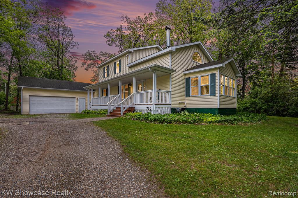 730 Fairview, White Lake, MI 48383 — Photo 2