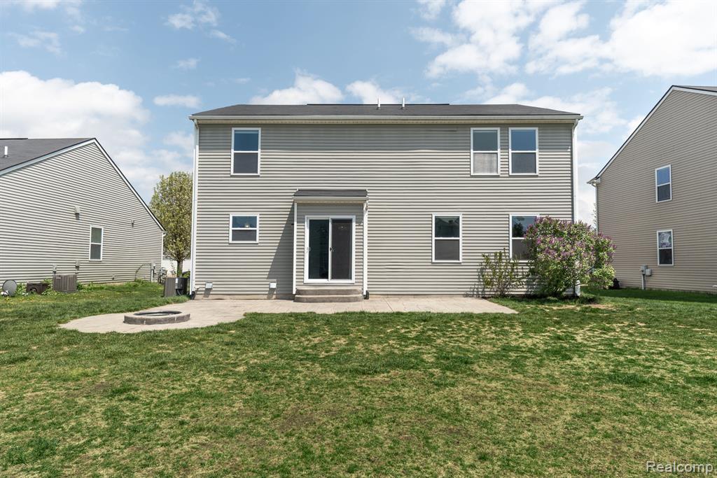 8354 CRAB APPLE Trail, Dexter, MI 48130 — Photo 4