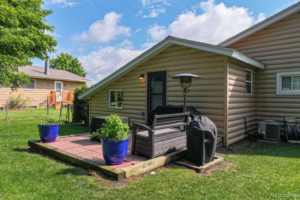 6790 WESTGATE Drive, Laingsburg, MI 48848 — Photo 25