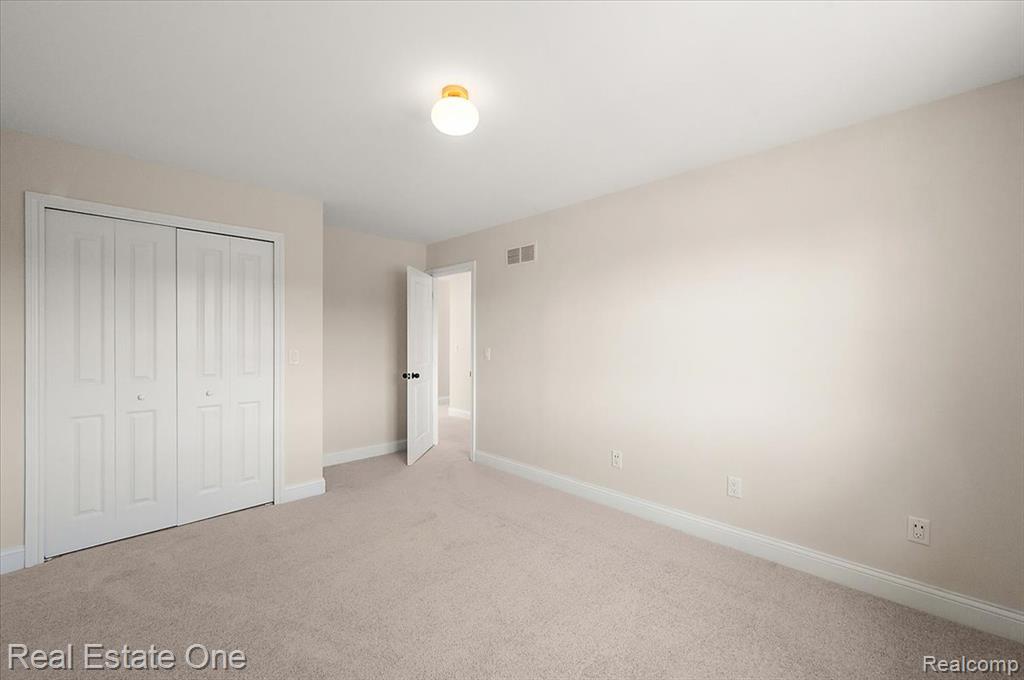 847 Fairview Street, Lake Orion, MI 48362 — Photo 13