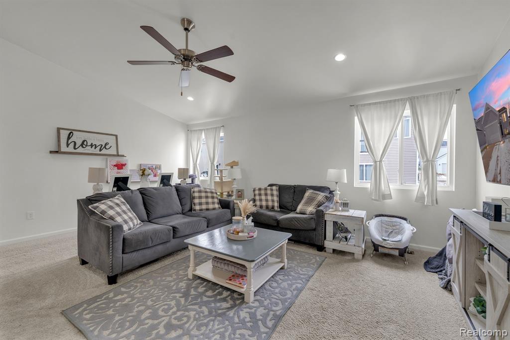 2867 W Fork River Drive, Fowlerville, MI 48836 — Photo 9