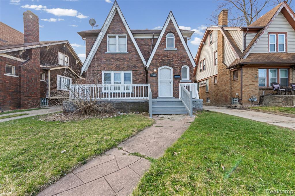 13100 Wilshire Drive, Detroit, MI 48213 — front exterior