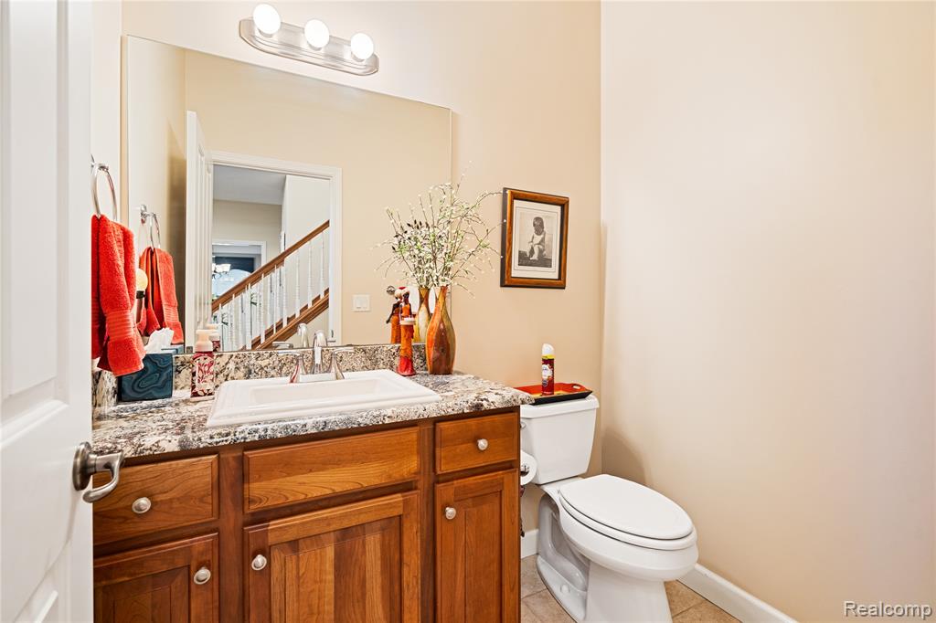 945 Saint James Park Avenue, Monroe, MI 48161 — Photo 12
