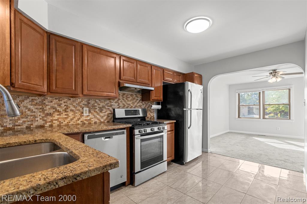 4973 Ziegler Street, Dearborn Heights, MI 48125 — Photo 12