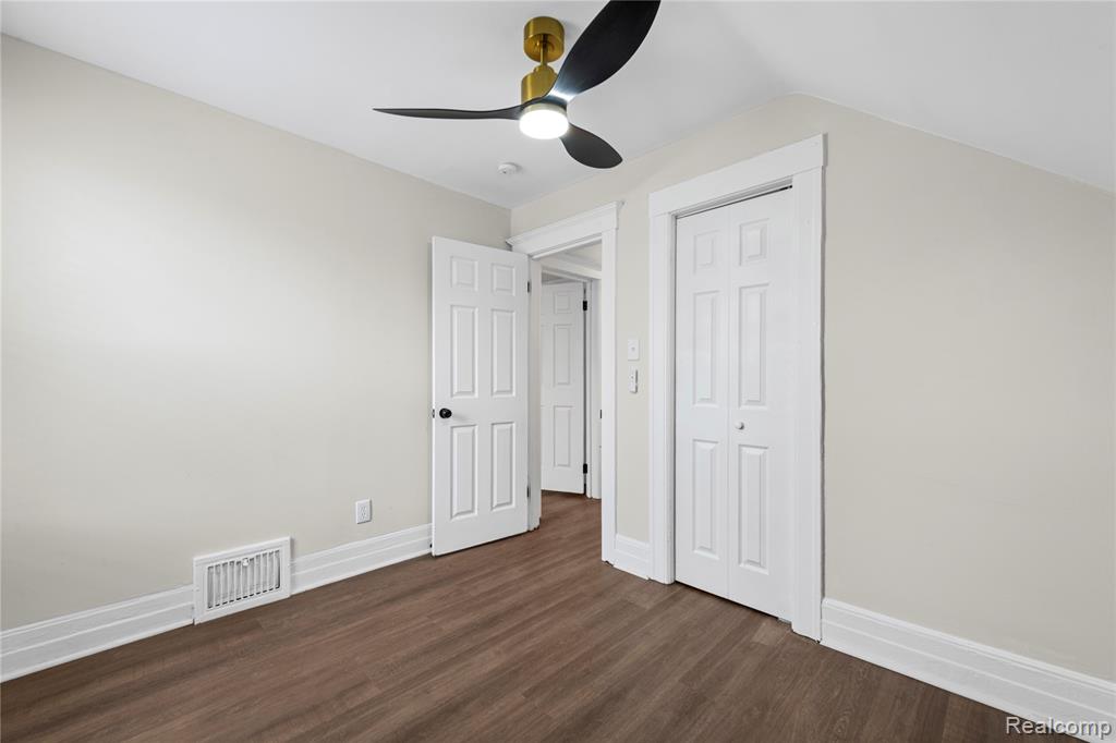 8103 E Canfield Street, Detroit, MI 48214 — Photo 38