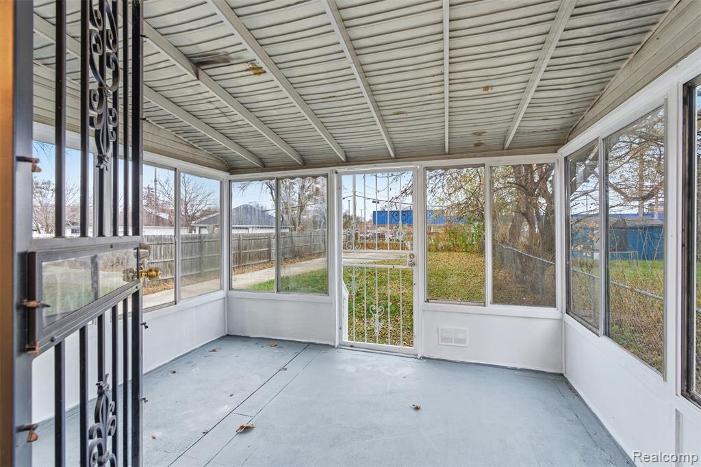 17134 Ward Avenue, Detroit, MI 48235 — Photo 10