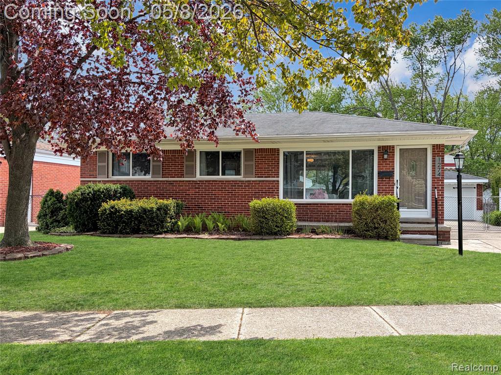 1274 Fontaine Avenue, Madison Heights, MI 48071 — front exterior