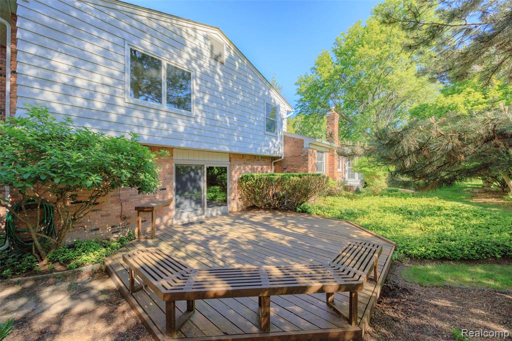 19646 Wilshire Boulevard, Beverly Hills, MI 48025 — Photo 32