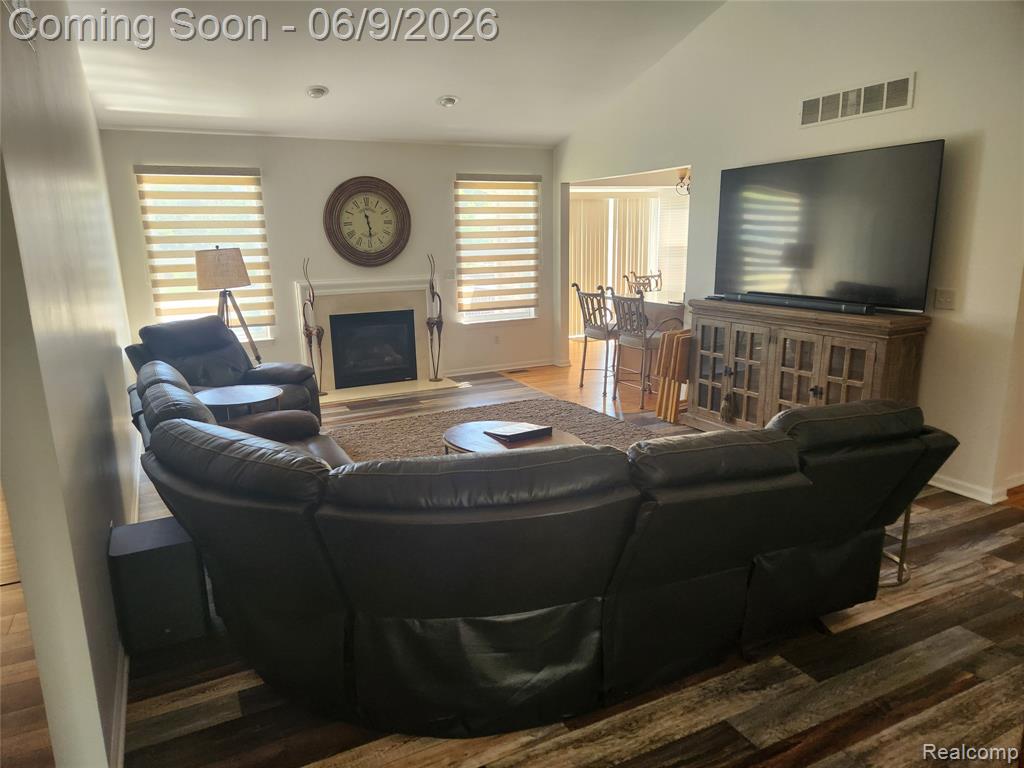 7155 Belle Pointe Drive, Belleville, MI 48111 — Photo 10