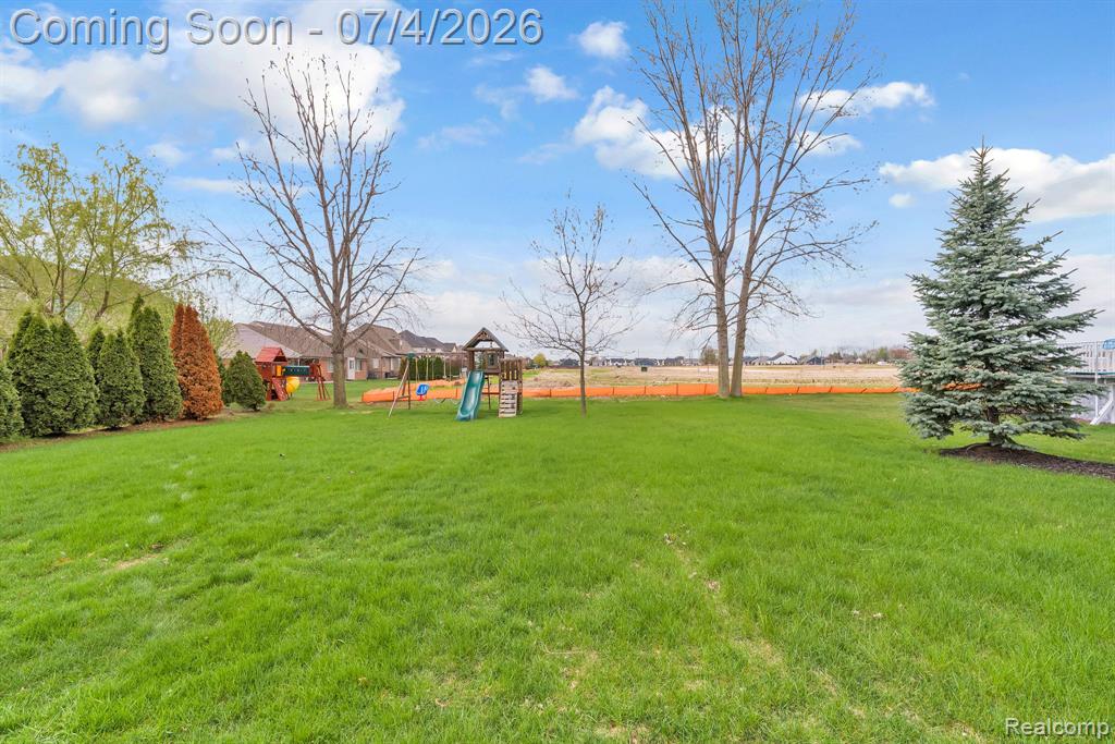 50647 Bredenbury Drive, Macomb, MI 48044 — Photo 27