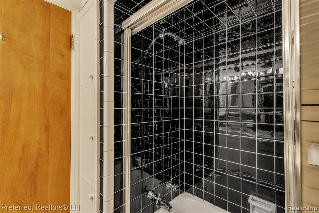 441 Highview Street, Dearborn, MI 48128 — Photo 31
