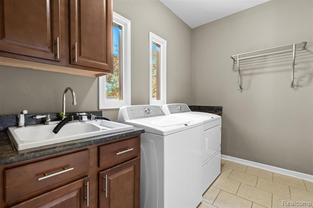 44808 Rivergate Drive, Clinton Twp, MI 48038 — Photo 19