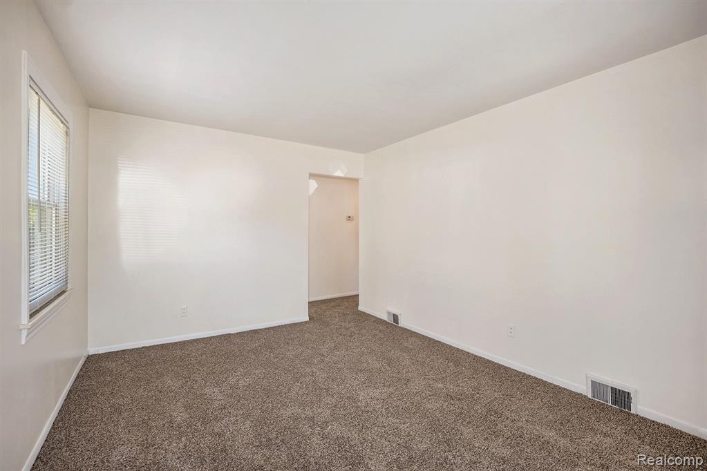 1212 E Rowland Avenue, Madison Heights, MI 48071 — Photo 6