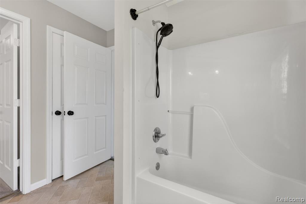 4642 Pond Run, Canton, MI 48188 — Photo 29