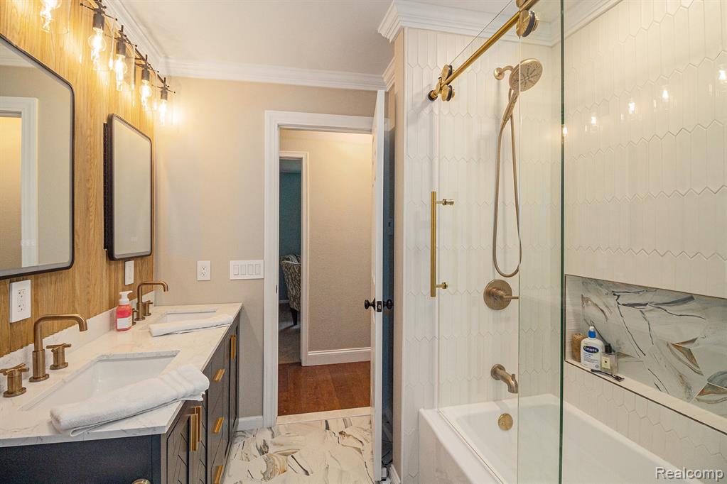 6306 Kings Knoll Road, Grand Blanc, MI 48439 — Photo 23
