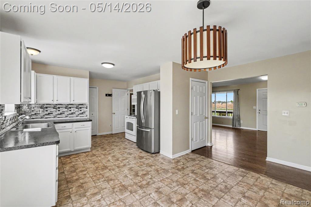 7409 Seymour Road, Swartz Creek, MI 48473 — Photo 8