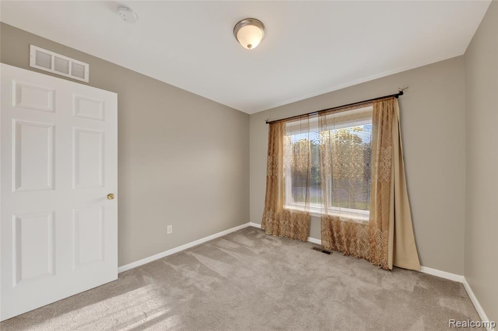 4003 Murray Street, Grand Blanc, MI 48439 — Photo 26