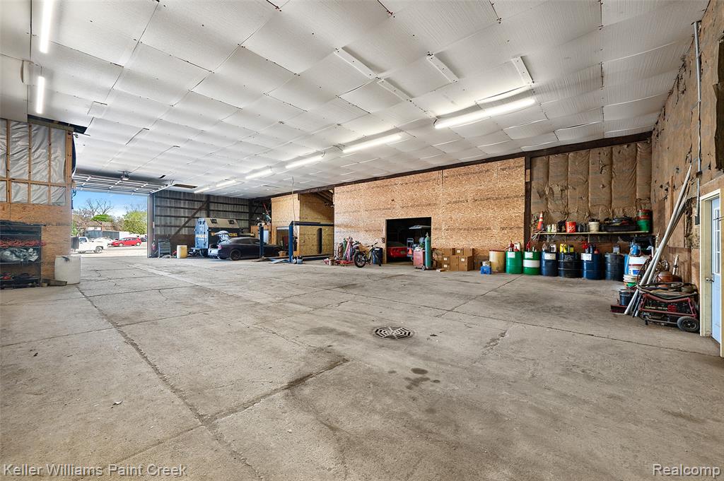 4376 Beecher Road, Flint, MI 48532 — Photo 15