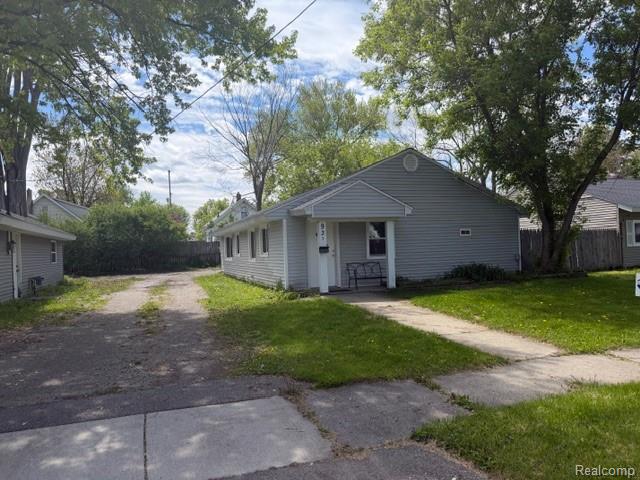 935 Ingleside Avenue, Flint, MI 48507 — front exterior