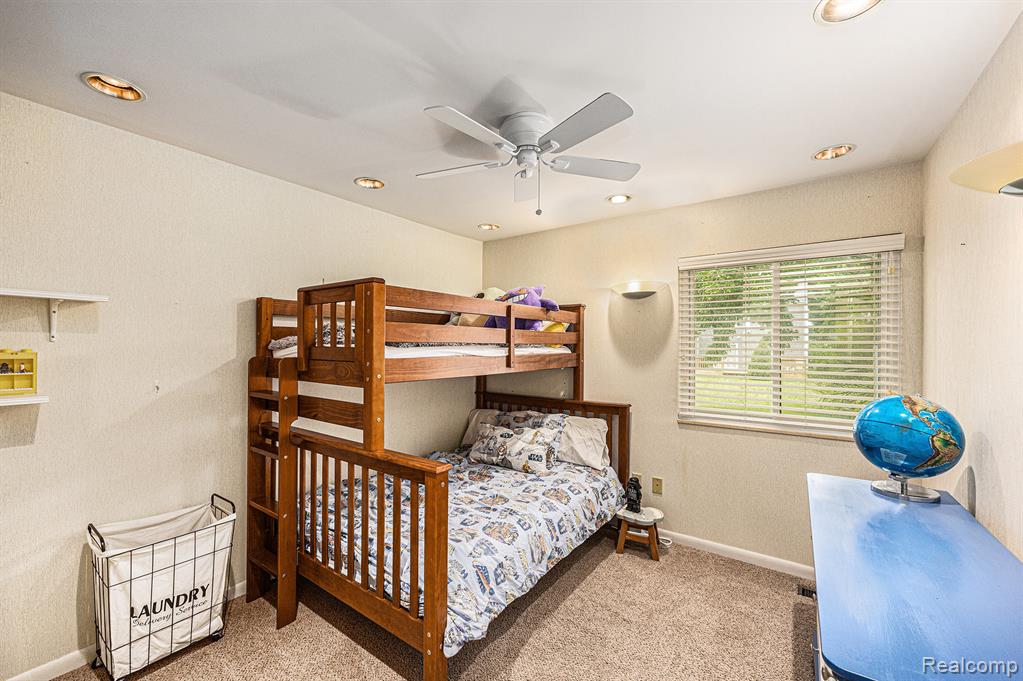 5722 Perrytown Drive, West Bloomfield, MI — Photo 18