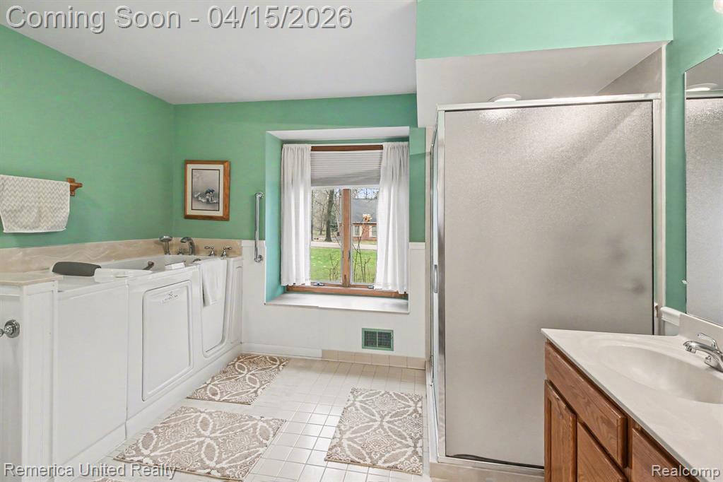 5440 Glenway Drive, Brighton, MI 48116 — Photo 16