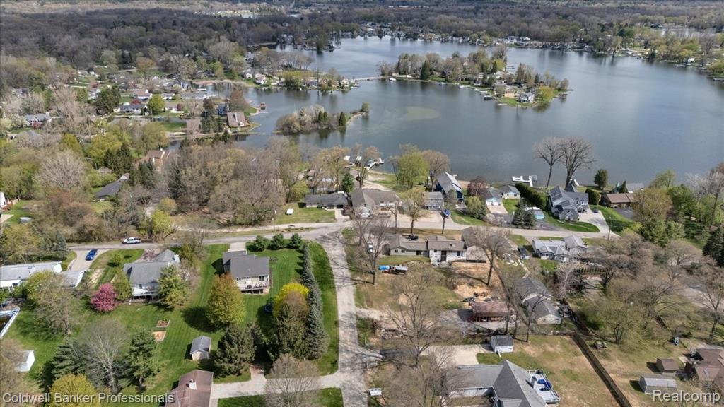 715 Eagle Hill, Ortonville, MI 48462 — Photo 32