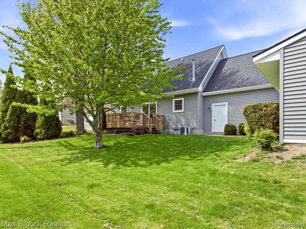 1561 S Delano Street, St. Clair, MI 48079 — Photo 44