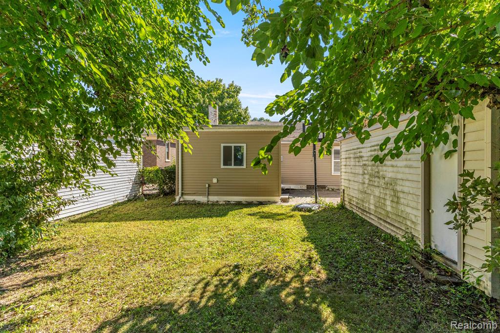 6043 N Vernon Street, Dearborn Heights, MI 48127 — Photo 24