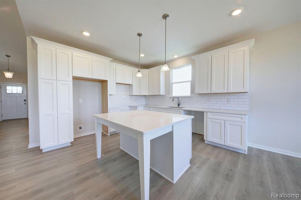 549 BIRKDALE Drive, Howell, MI 48843 — Photo 8