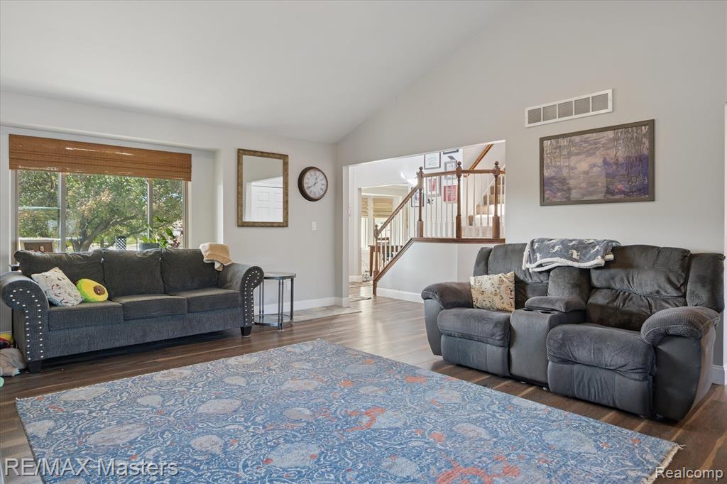 23121 Leighwood Drive, Woodhaven, MI 48183 — Photo 7