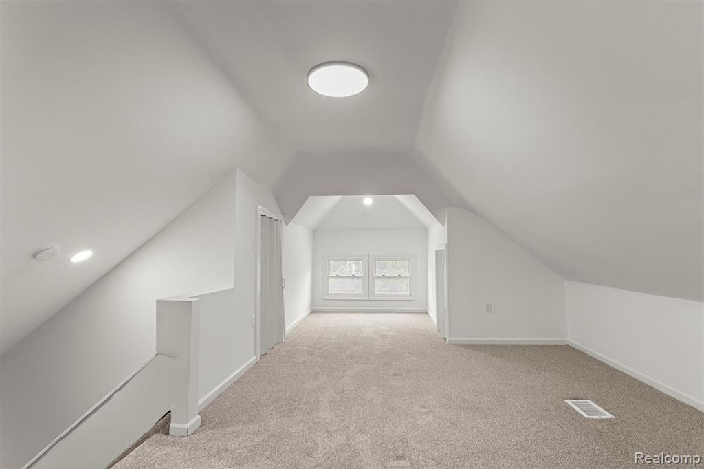 4266 Seminole Street, Detroit, MI 48214 — Photo 23