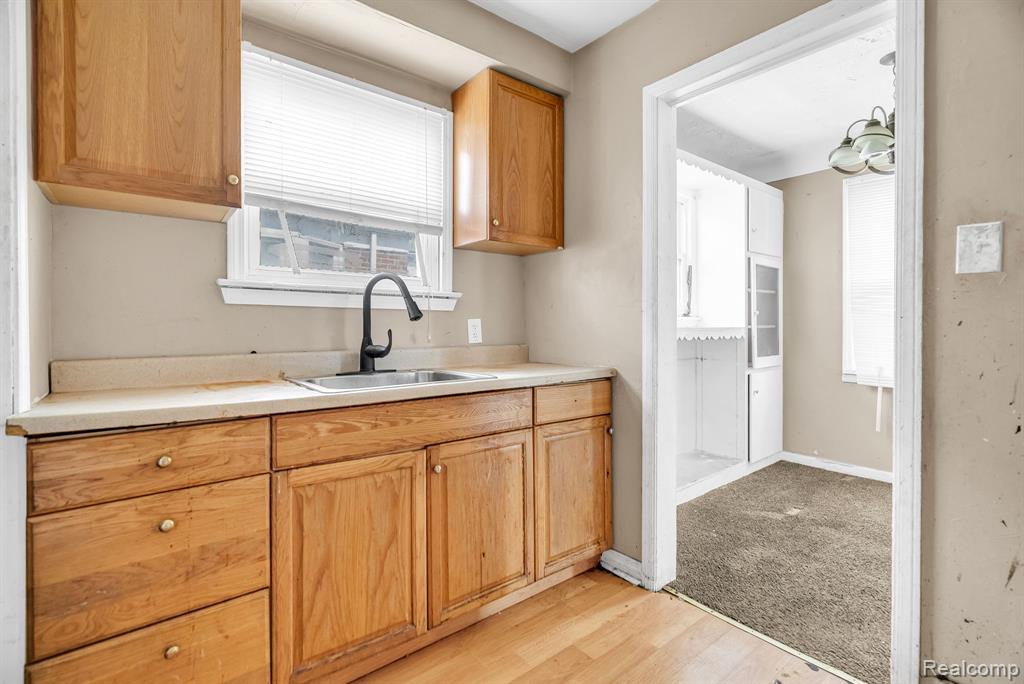 18505 Ashton Avenue, Detroit, MI 48219 — Photo 14
