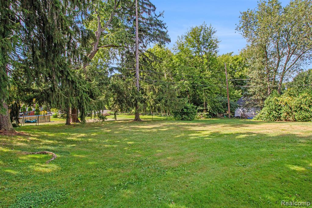 4910 Clarkston Road, Clarkston, MI 48348 — Photo 31