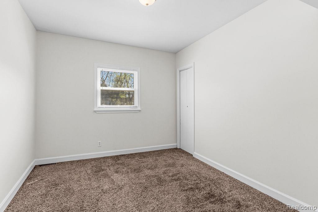 503 Bloomfield Avenue, Pontiac, MI 48341 — Photo 12