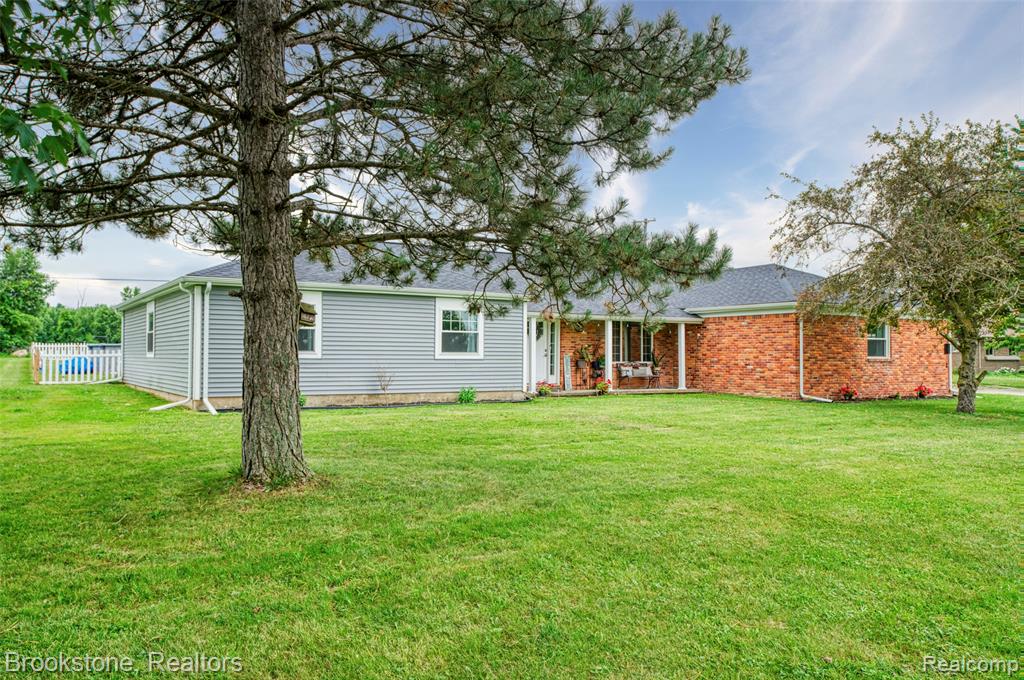 6245 Ray Road, Swartz Creek, MI 48473 — Photo 4
