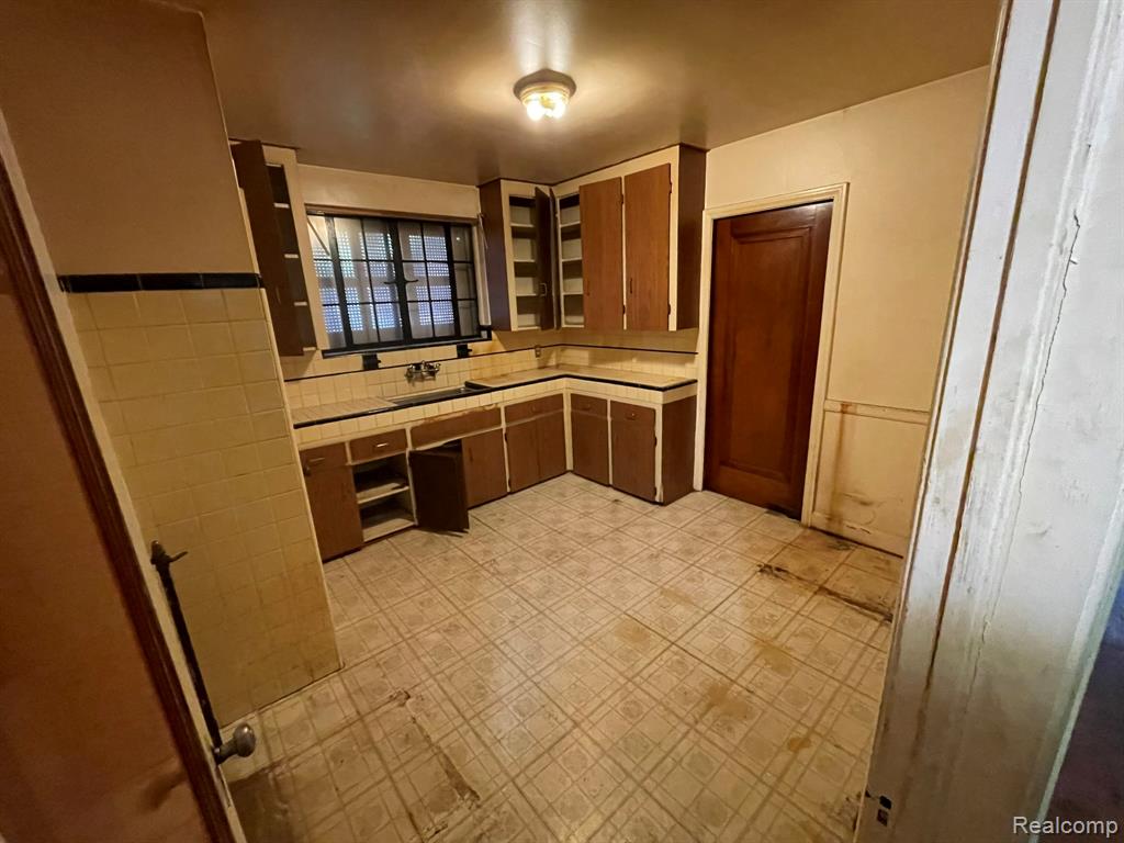 8212 E Lantz Street, Detroit, MI 48234 — Photo 4
