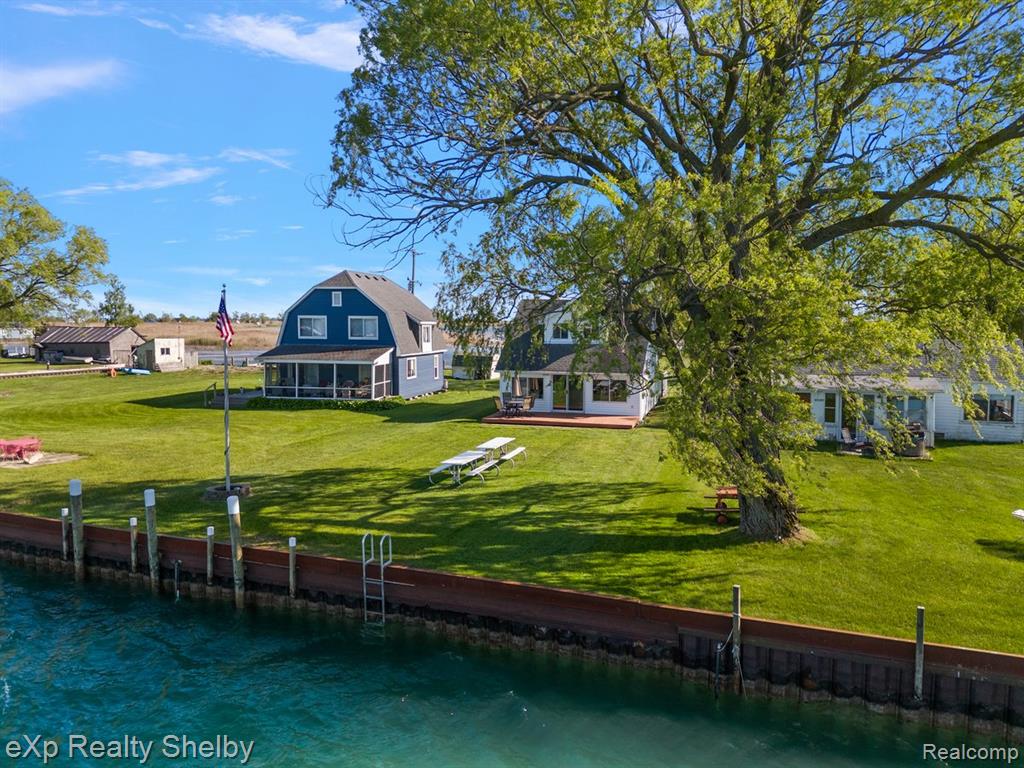 8395 N Channel - Harsens Island, Clay, MI 48001 — Photo 56