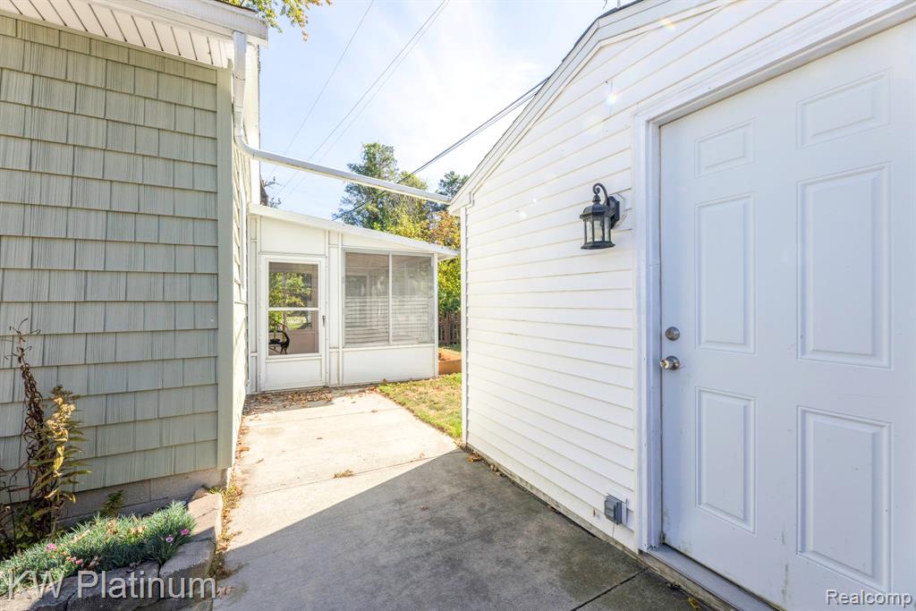 6481 Lakeshore Road, Burtchville, MI 48059 — Photo 27