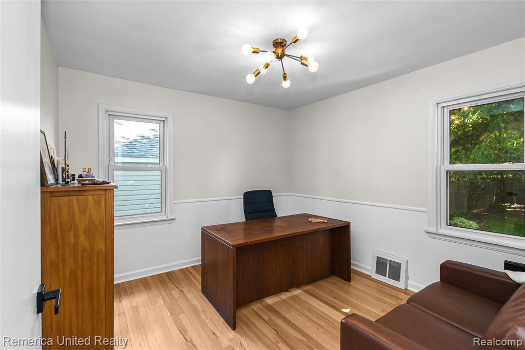 717 S Edgeworth Avenue, Royal Oak, MI 48067 — Photo 29