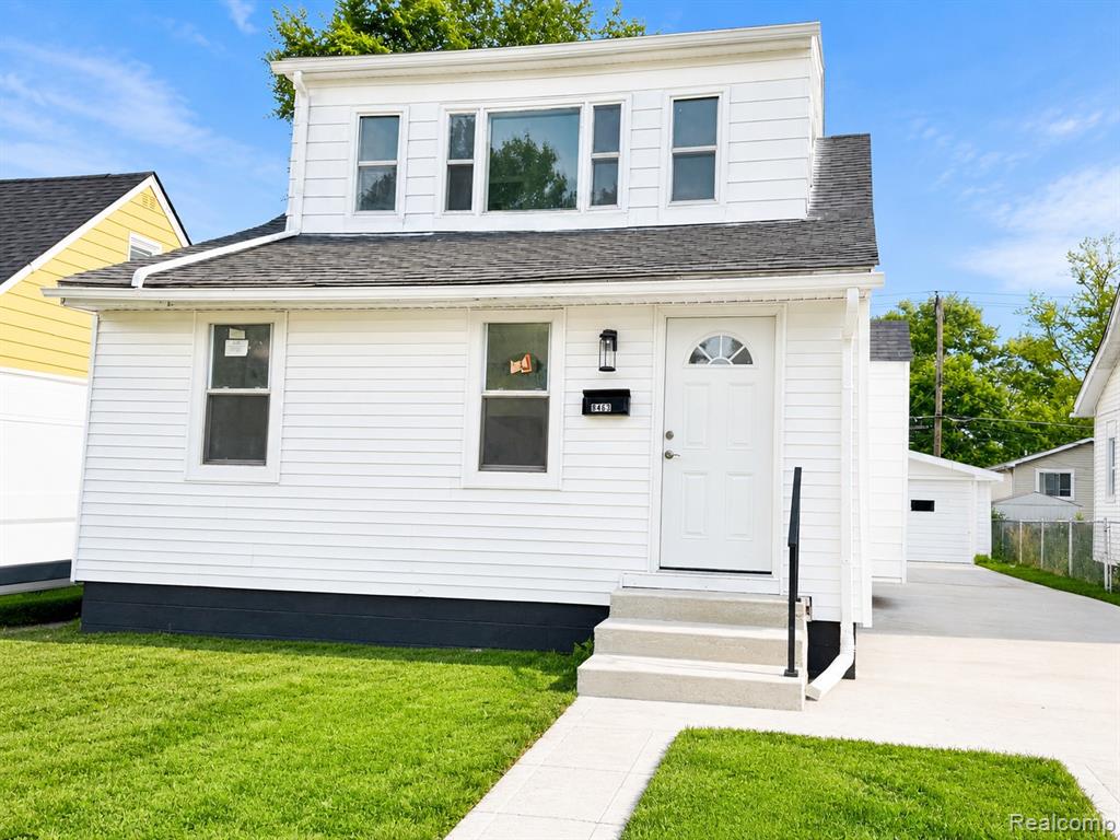 8463 Paige Avenue, Warren, MI 48089 — front exterior