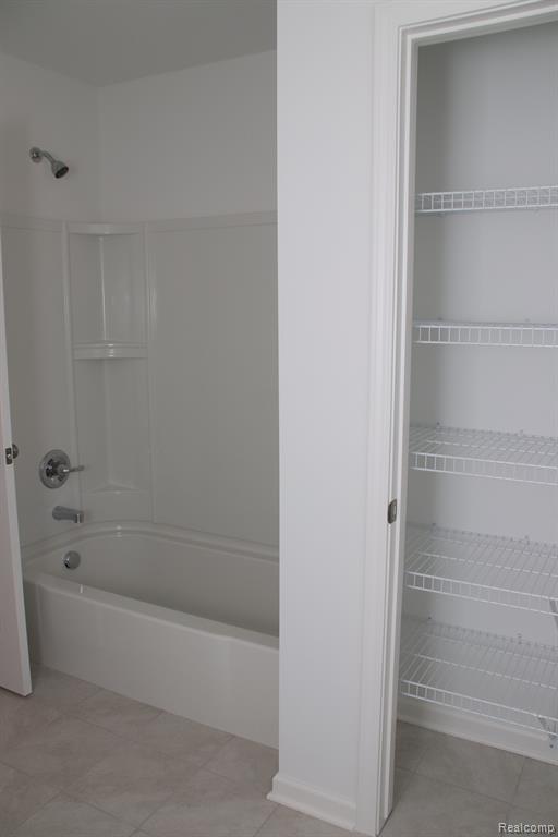 7296 Evergreen Trail, Almont, MI, 48003