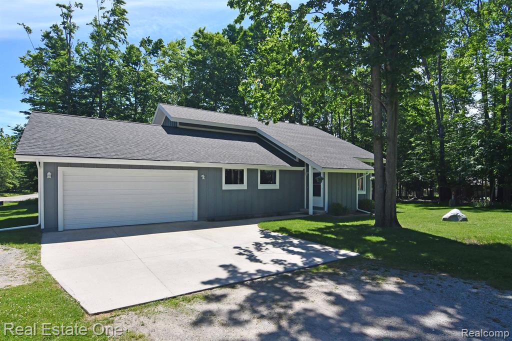 4092 N Pheasant Road, Lincoln, MI 48742 — Photo 2