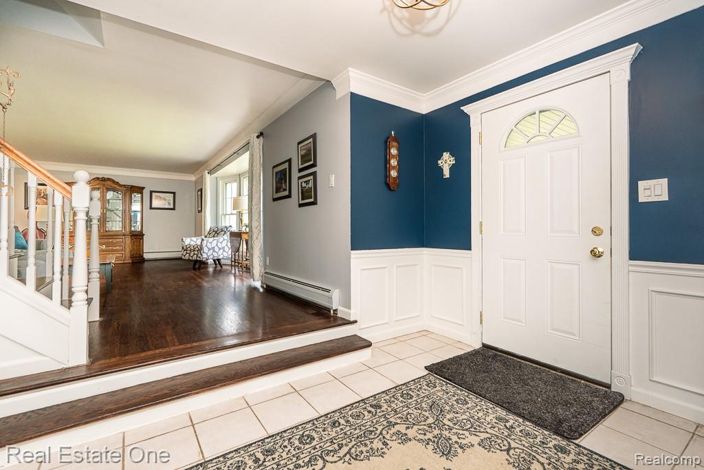 4203 Sugar Grove Court, Troy, MI 48098 — Photo 4