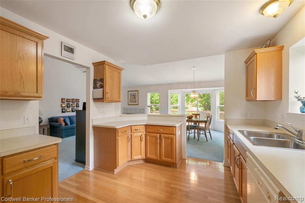 8178 Springdale Drive, White Lake, MI — Photo 19